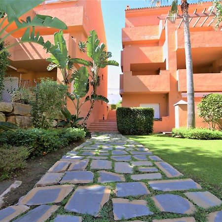 Apartment Nala Estepona Luaran gambar