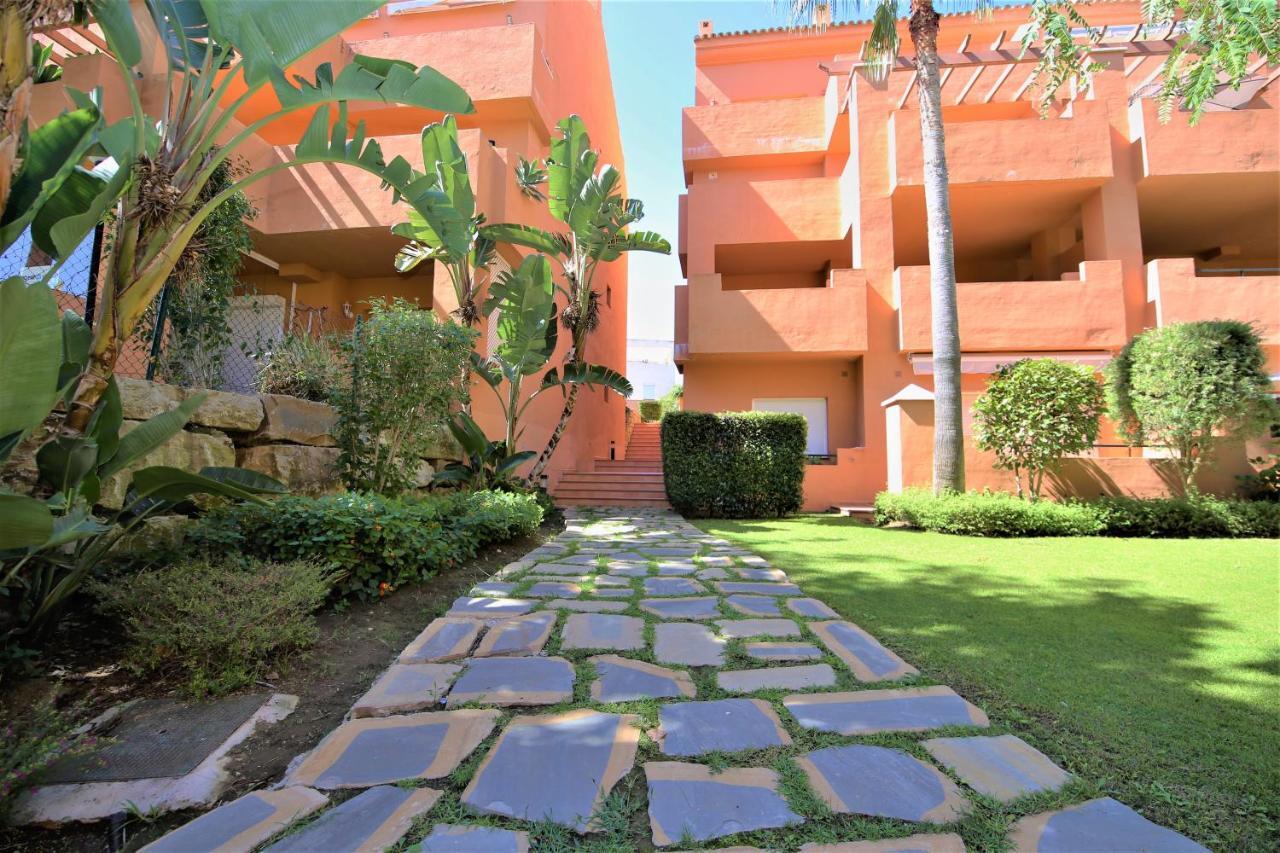 Apartment Nala Estepona Luaran gambar